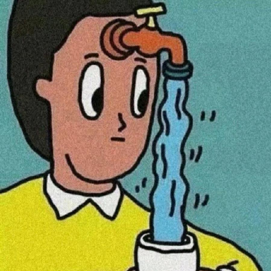 吃饱喝足的白泡芙