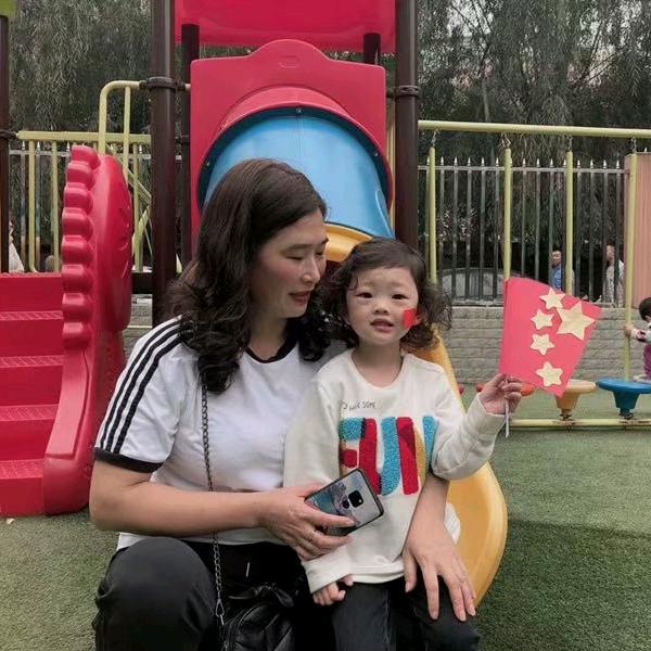 成都海霸王渝成酒行商贸，唐姐