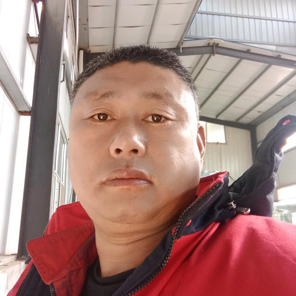 万类霜天竞自由。