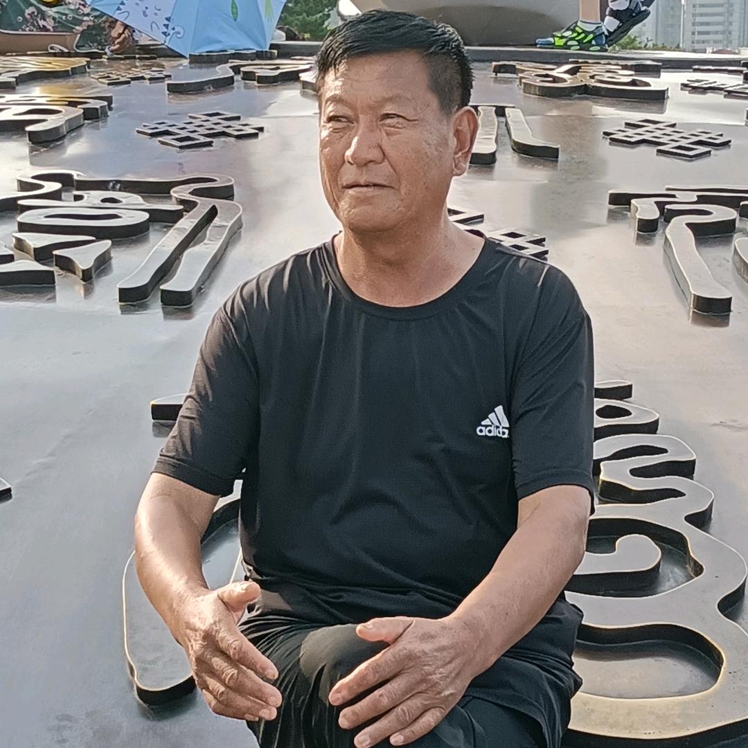 张仕文_