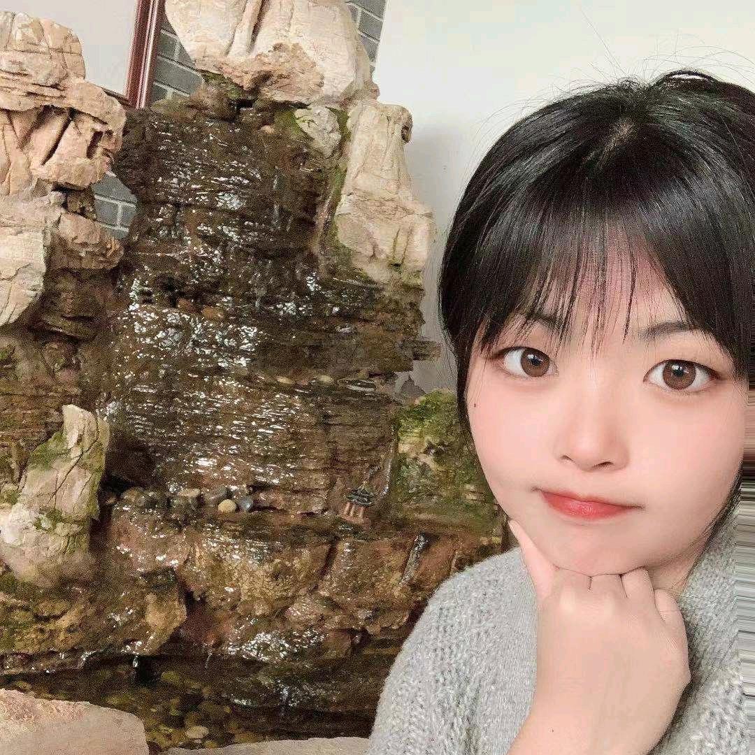 娜娜（开超市的小妹妹）