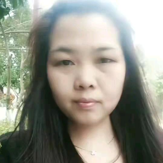 英子姐（🍏情歌家的铁粉）