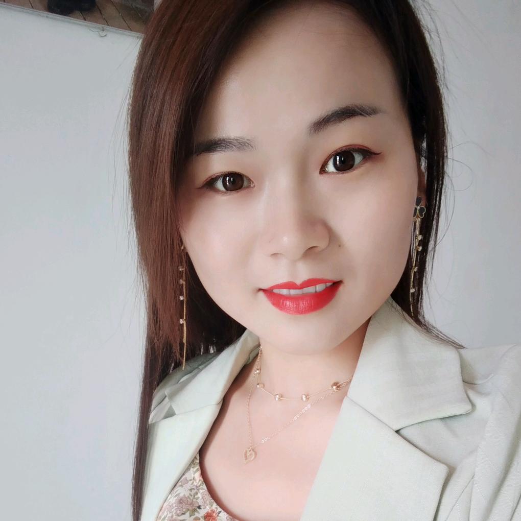 王佩佩。