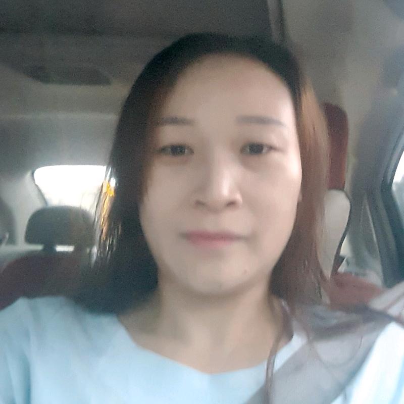 容容