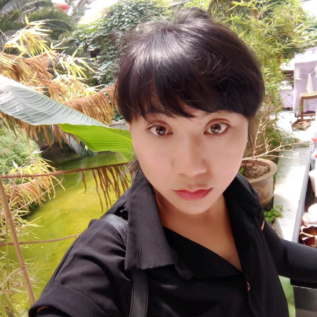 罗佳