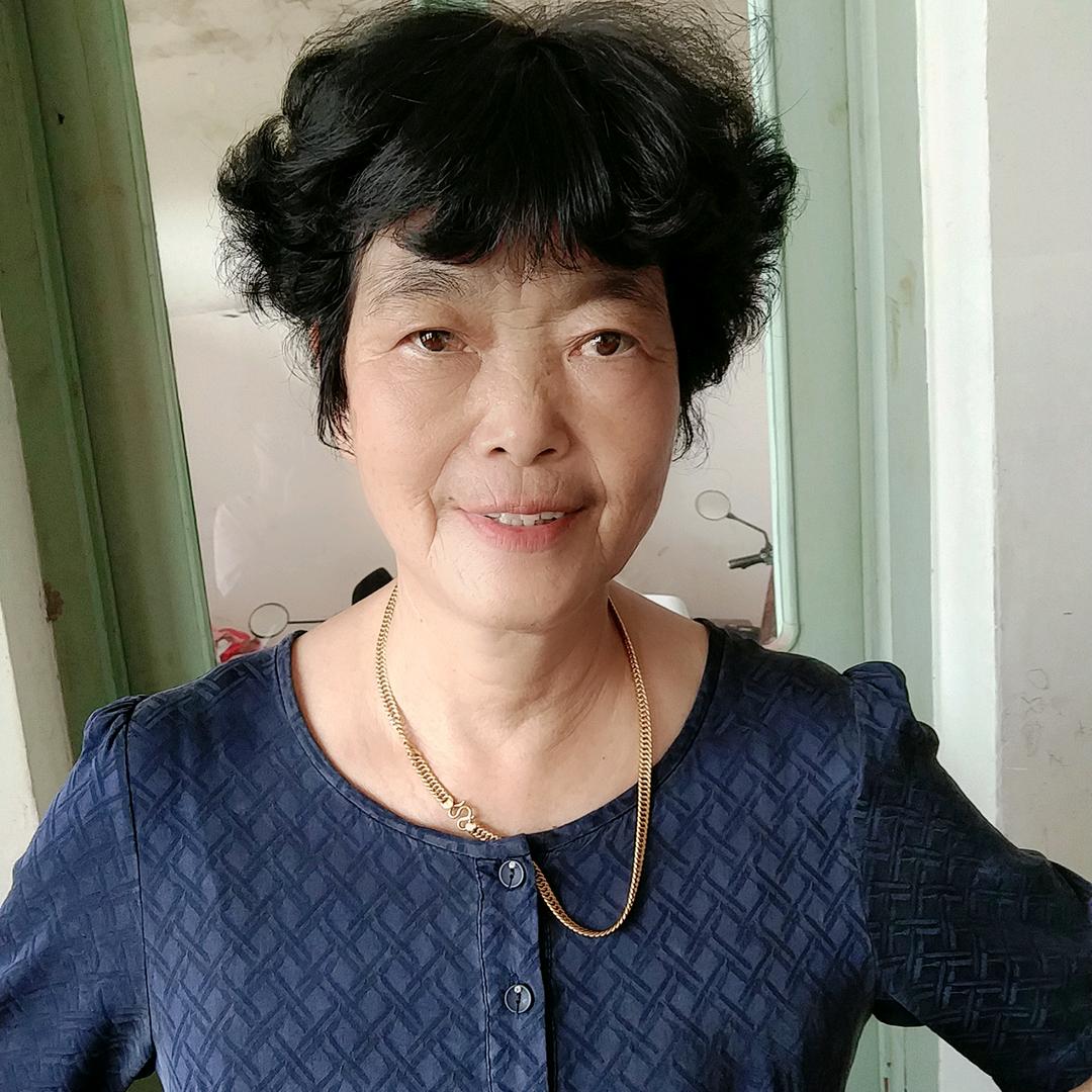 小珍奶奶