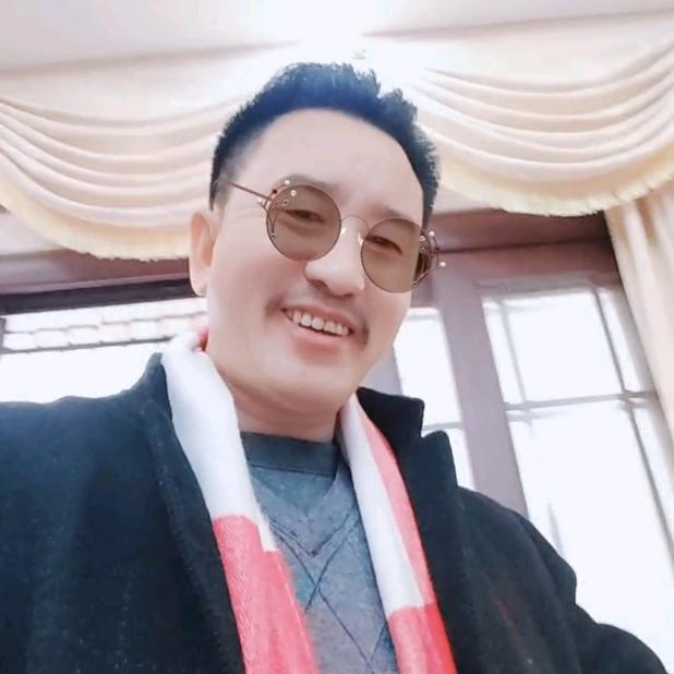 鸿发爱玛电动车