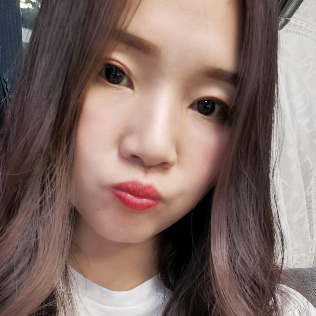 在曹县开婚纱摄影店的雯姐