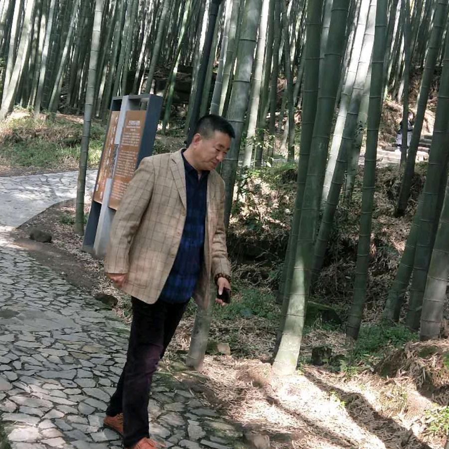 歺厨油火锅油，汤油地沟油，当好搬运窦树林