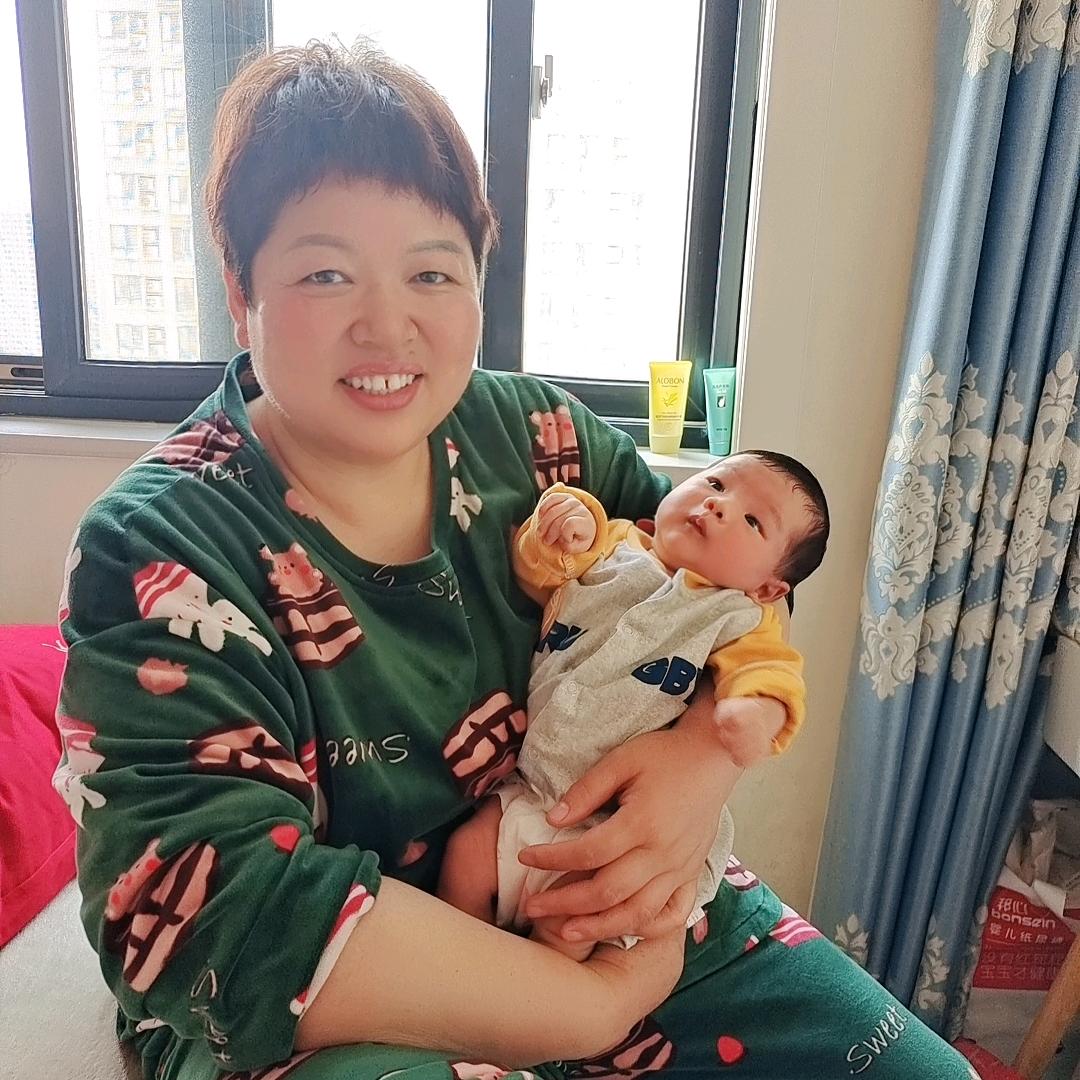 月嫂赵姐《暖阳陪跑》