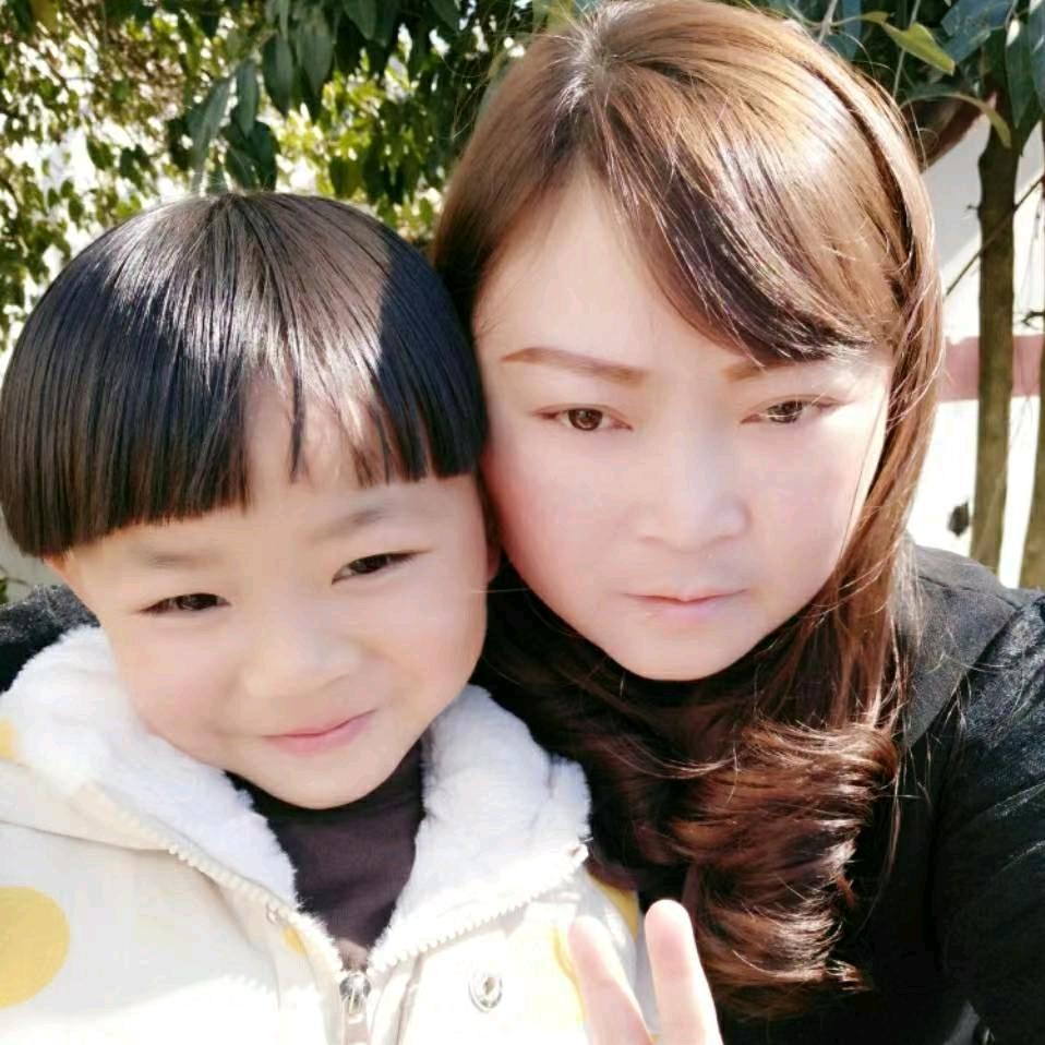 @莉