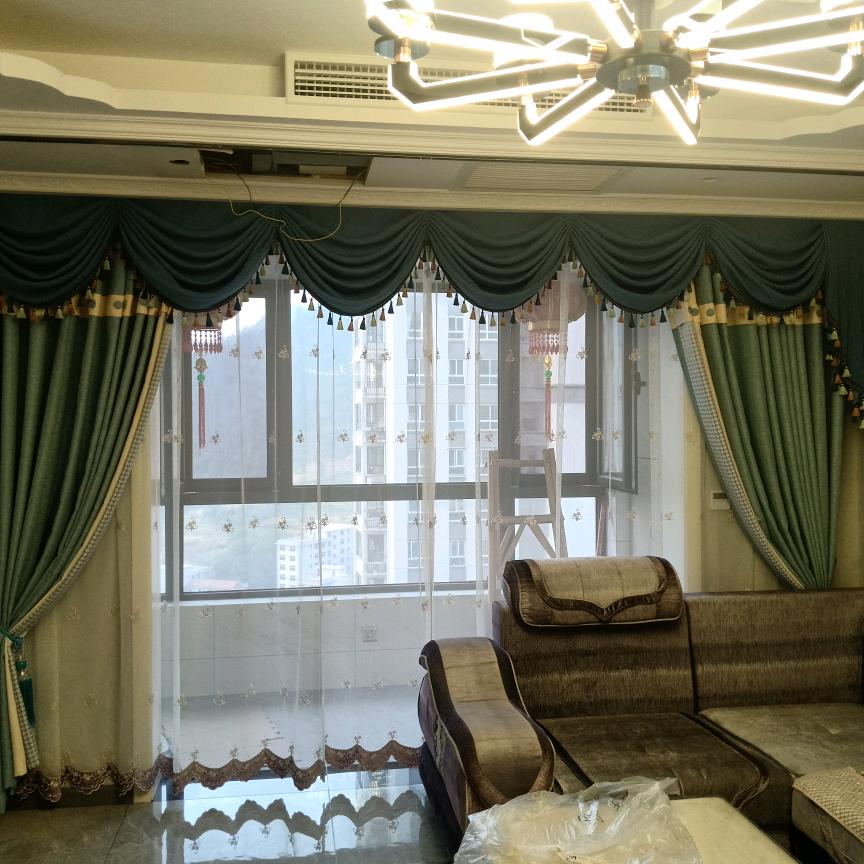 试马唯美艺家精品窗帘李本志