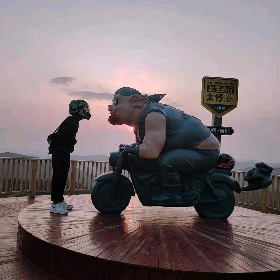 擒贼先擒王先生。