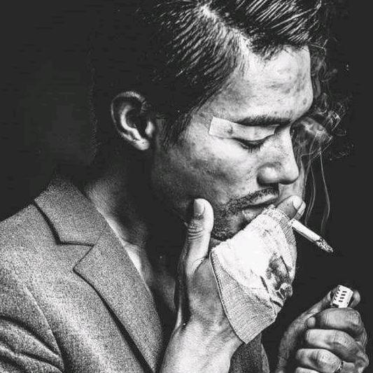孤独的酒馆