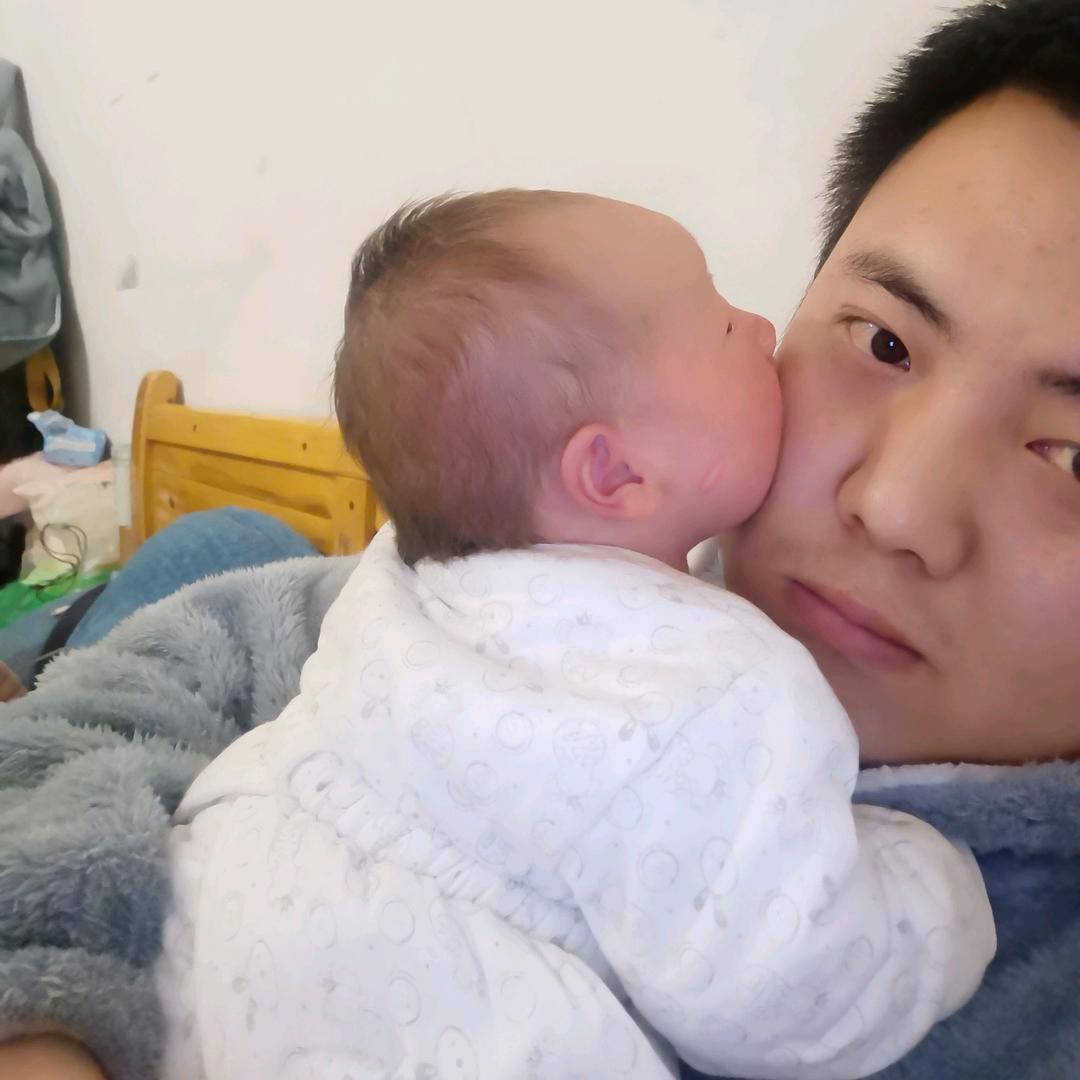张小伟