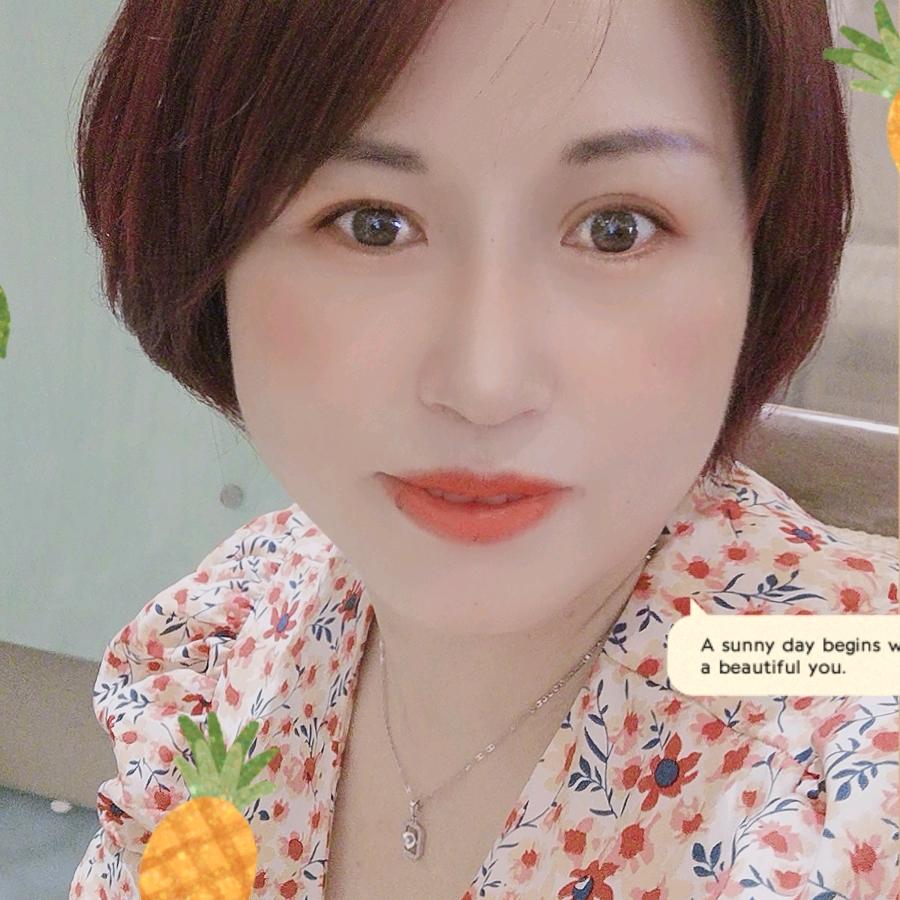 江阴梁华美容店