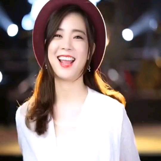 我姓杨，顺手牵杨的杨