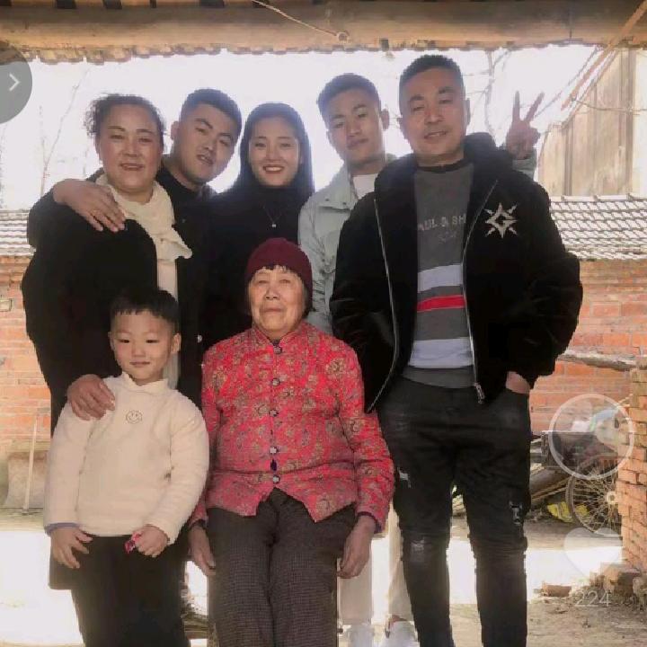 快乐每一天，李静