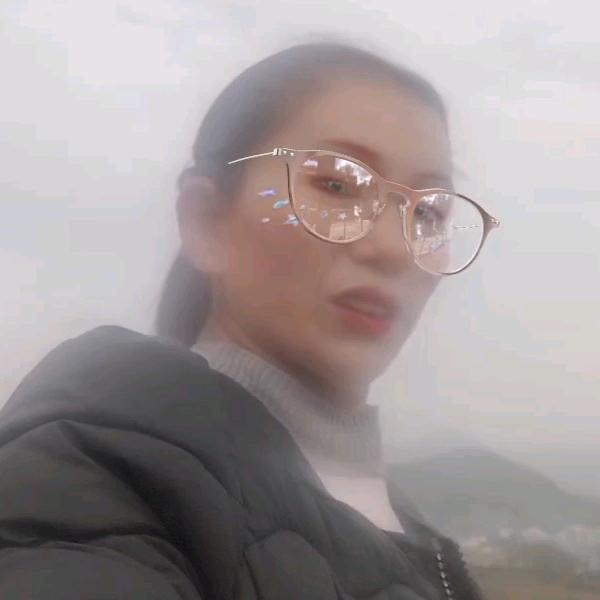 唐红英