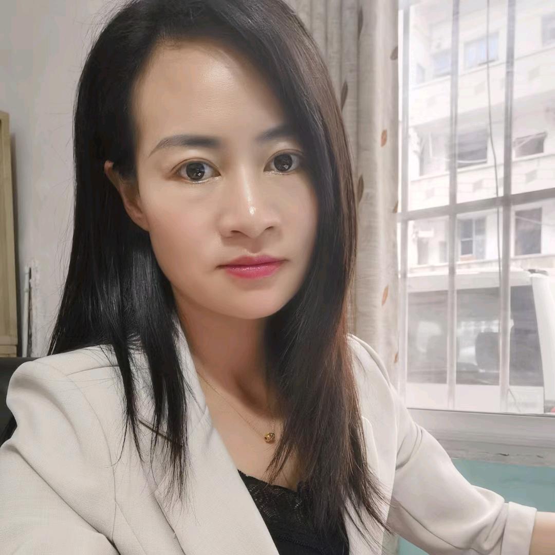 黑色牡丹