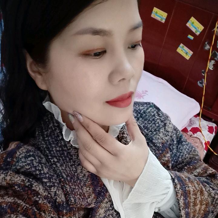 青青河边草
