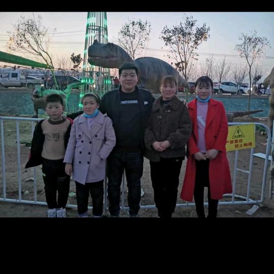 @家有两千金一百万❤️💟