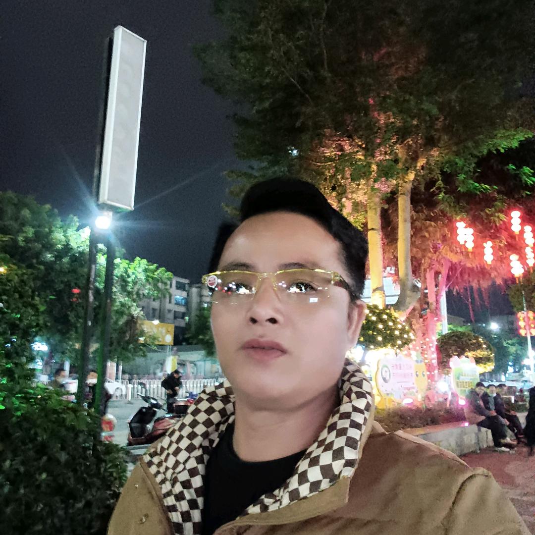 举头望明月。低头思娘仔