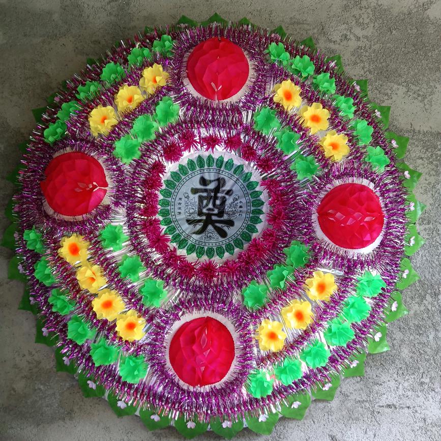 批发花圈的小姐姐