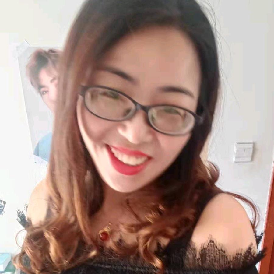 何姐