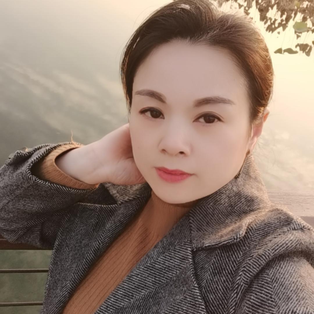 爱美女性