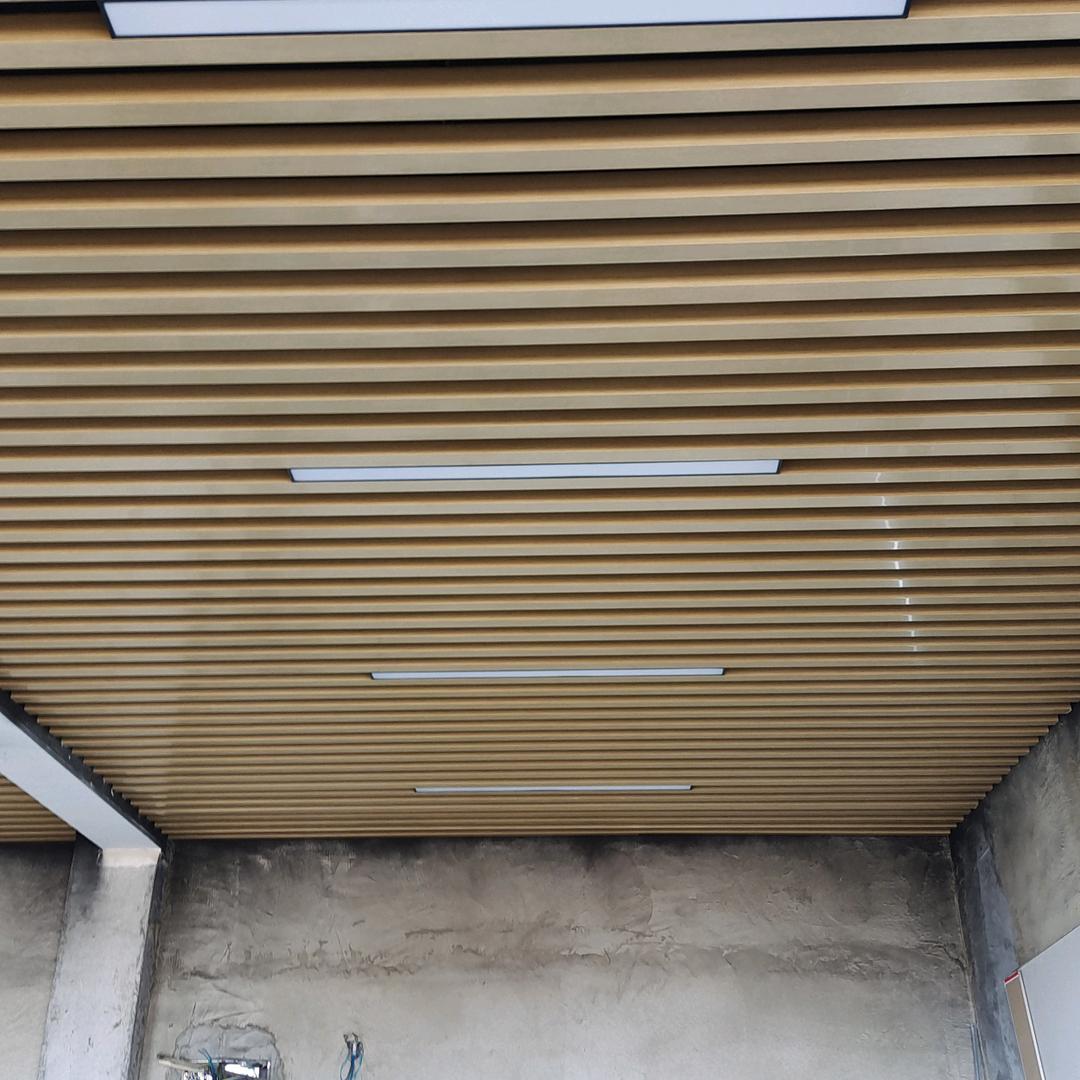 鸿竣铝方通厂家