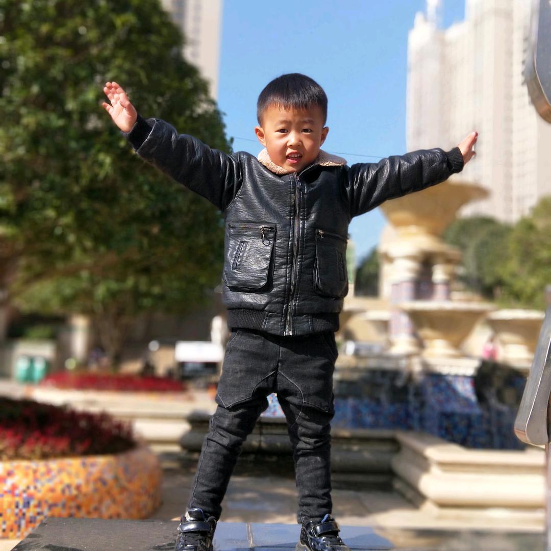 <(｀丫^´)> ヽ(‘⌒´头メ)ノ