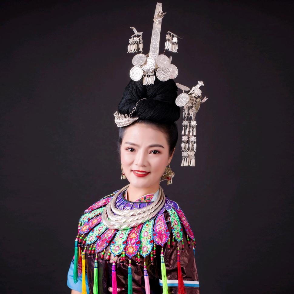 贵州梁红香