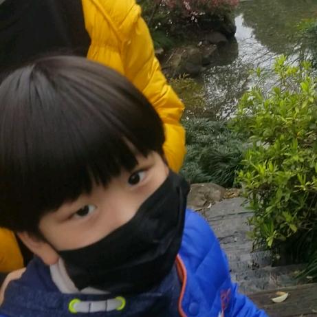 王志霞  宝宝的爷爷