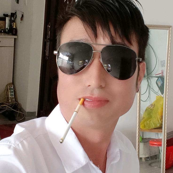 浩然，浩哲的爸爸