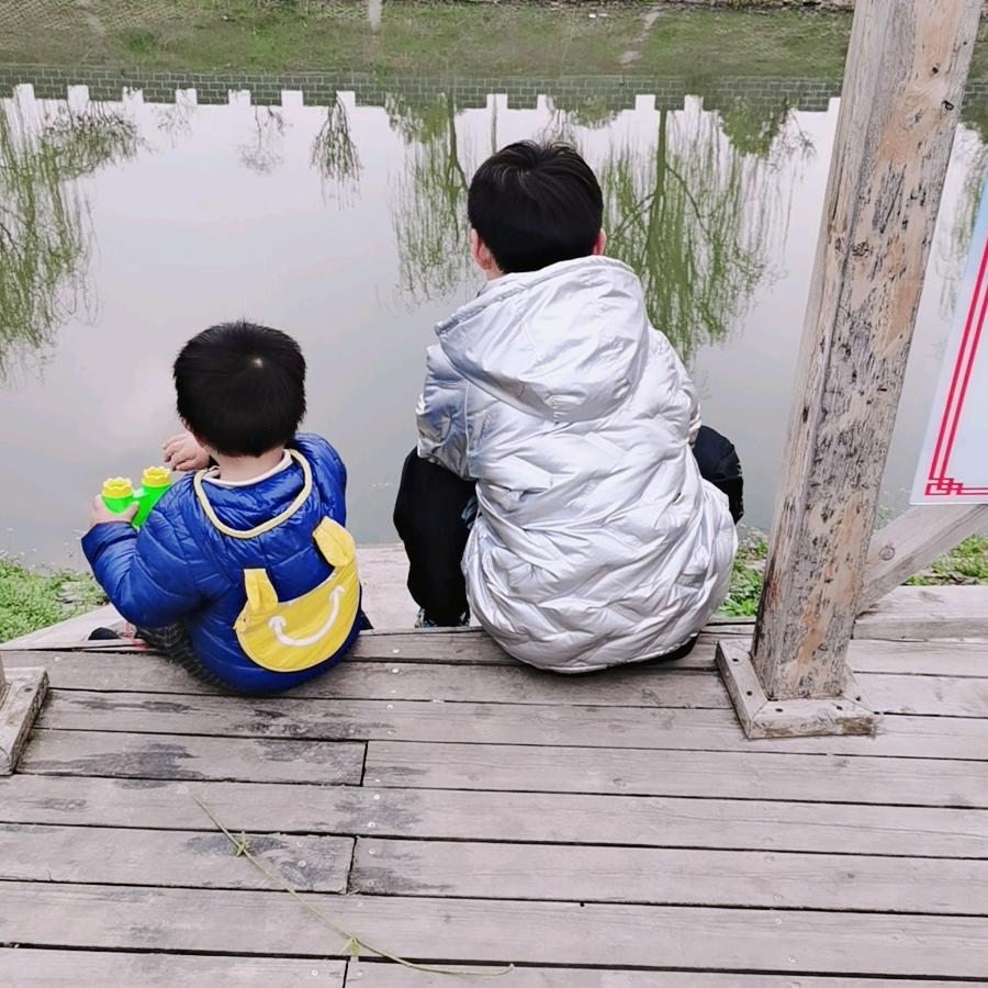 快乐的小🐯