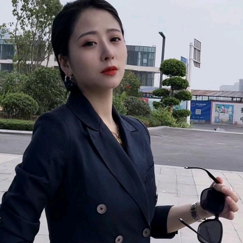 泸州华衣西唐西服定制