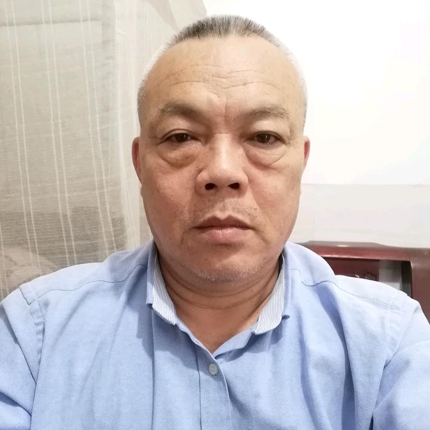 吕连育