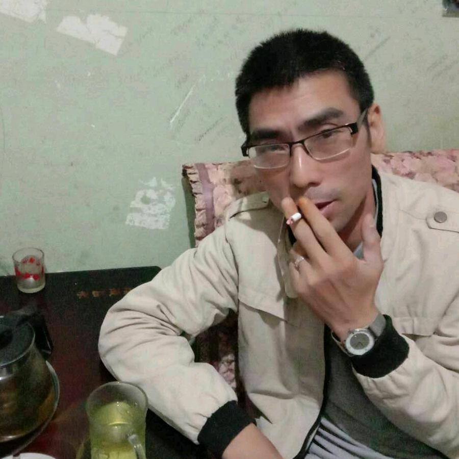 龙哥（老丁）