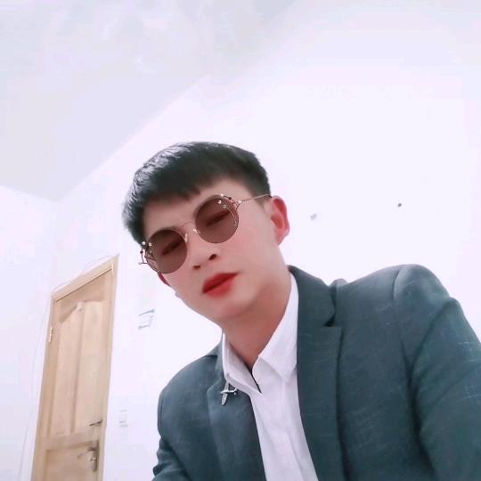 @布衣哥哥