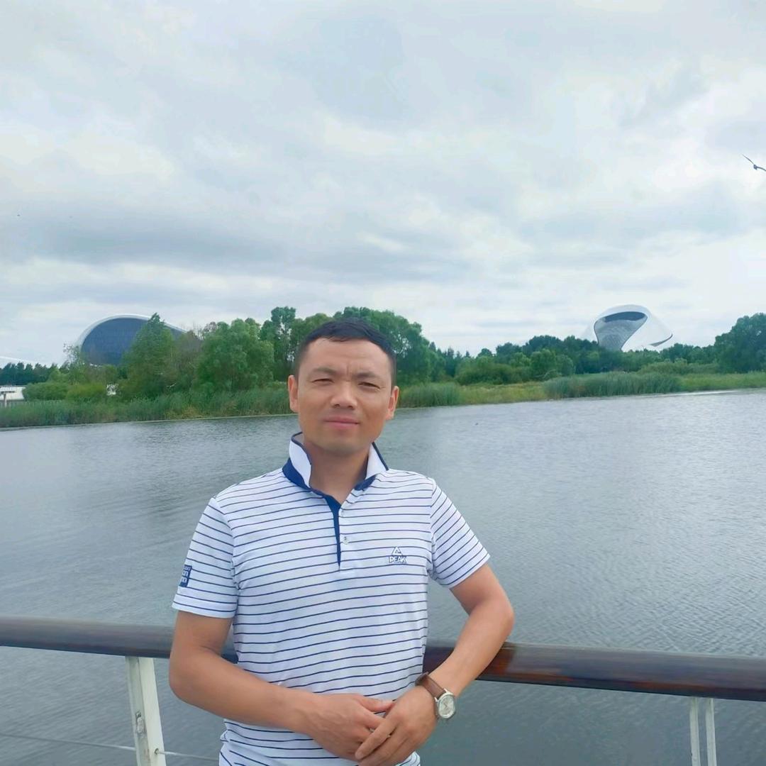 鸿升汽车润滑油，养护产品。