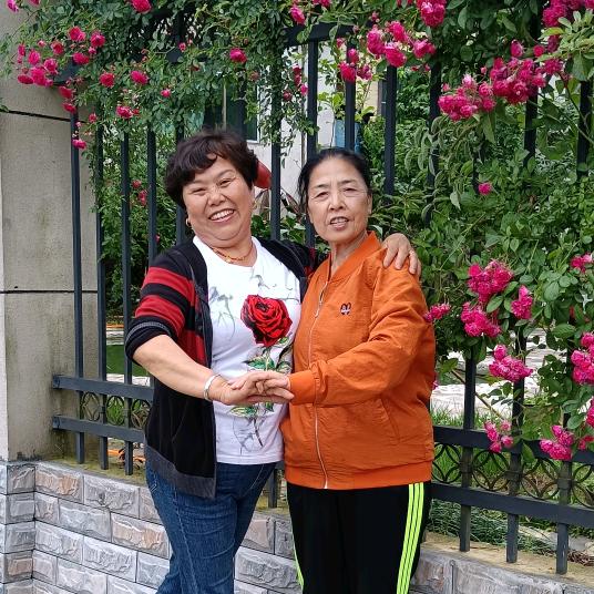 漂亮向阿姨