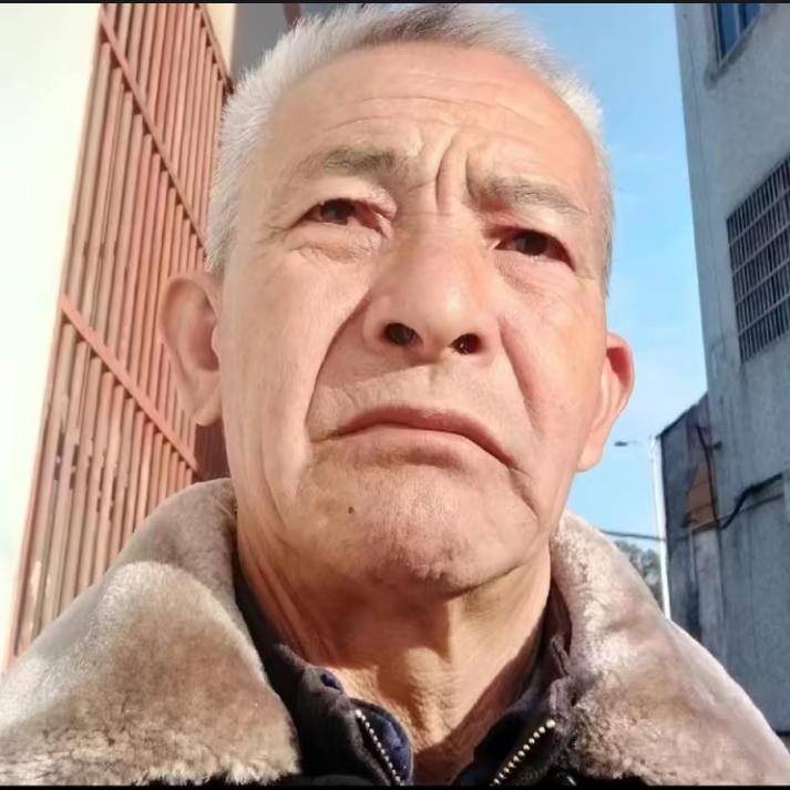 登山看水囗