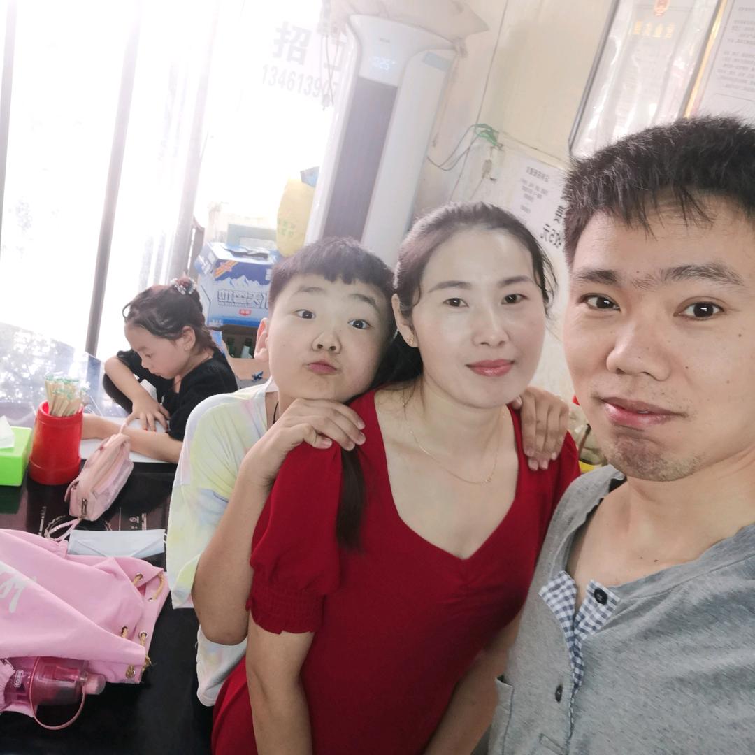 高个米线店