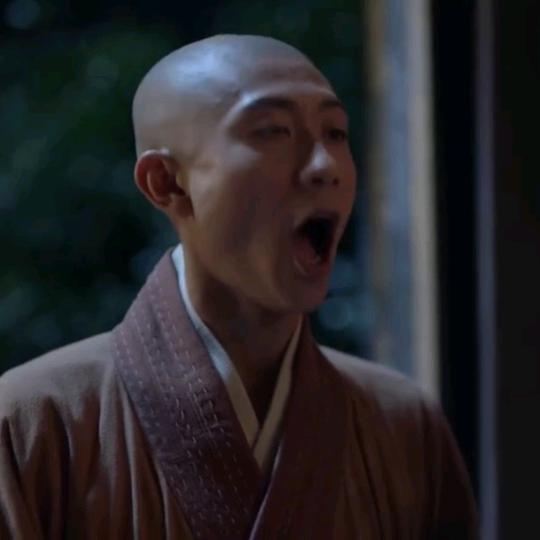 洪亮