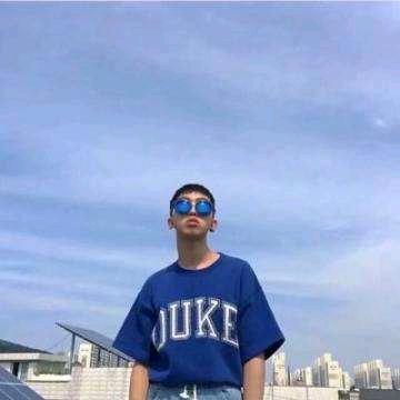 爱笑的欧巴