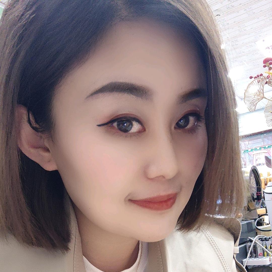 雪花飞舞