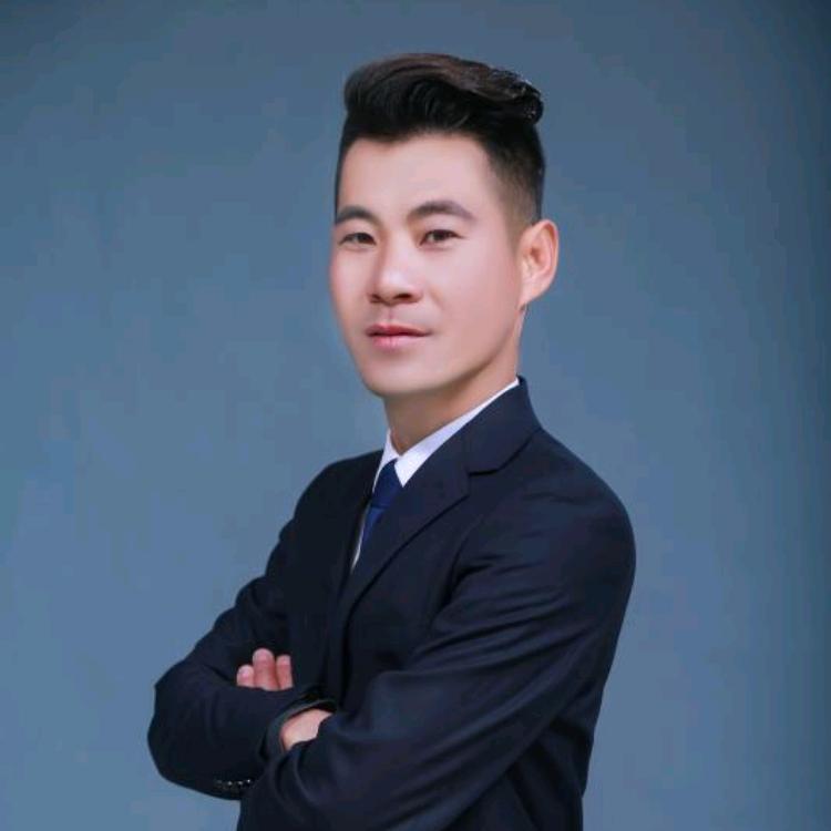 凤凰驾校教练卢波