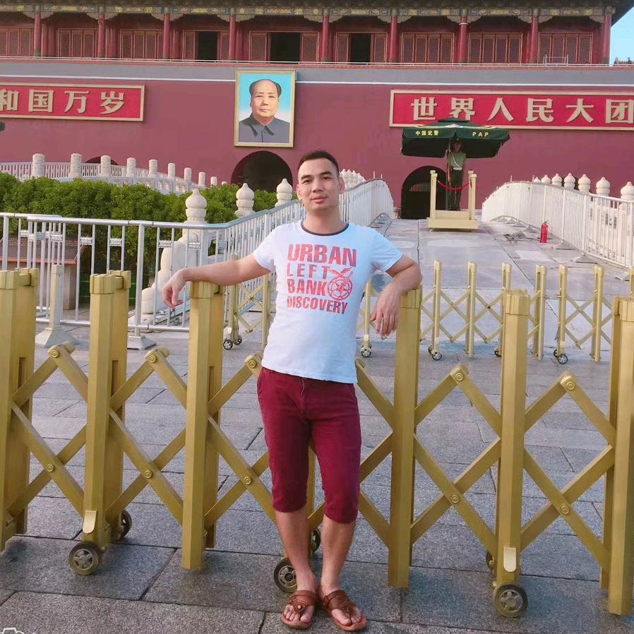 覃家🐭🐭四哥