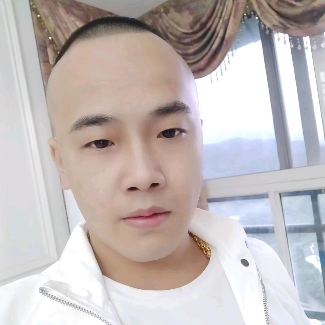 东诚二手车，小刘